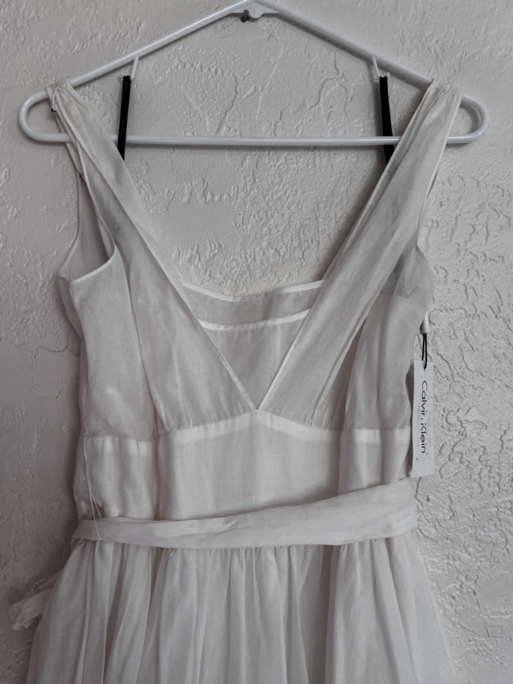 Calvin Klein White Wrap Dress Tie Waist Sleeveless Size 8 Midi - Picture 11 of 11